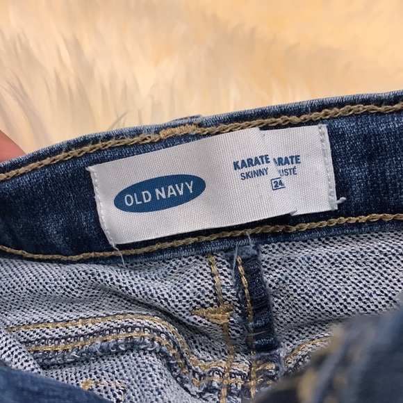 Carter’s Long Sleeve Shirt with Stripes in Maroon/Gray with Old Navy Jeans in 3T - Picture 7 of 9